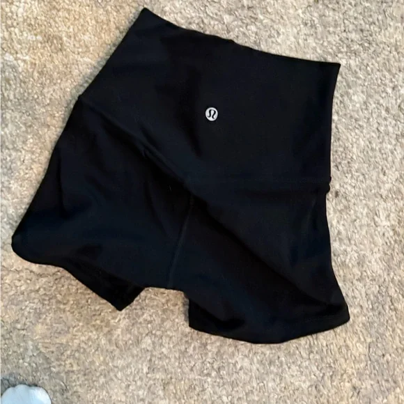 Lululemon Align Shorts 4” Size 2 Black - Picture 3 of 3